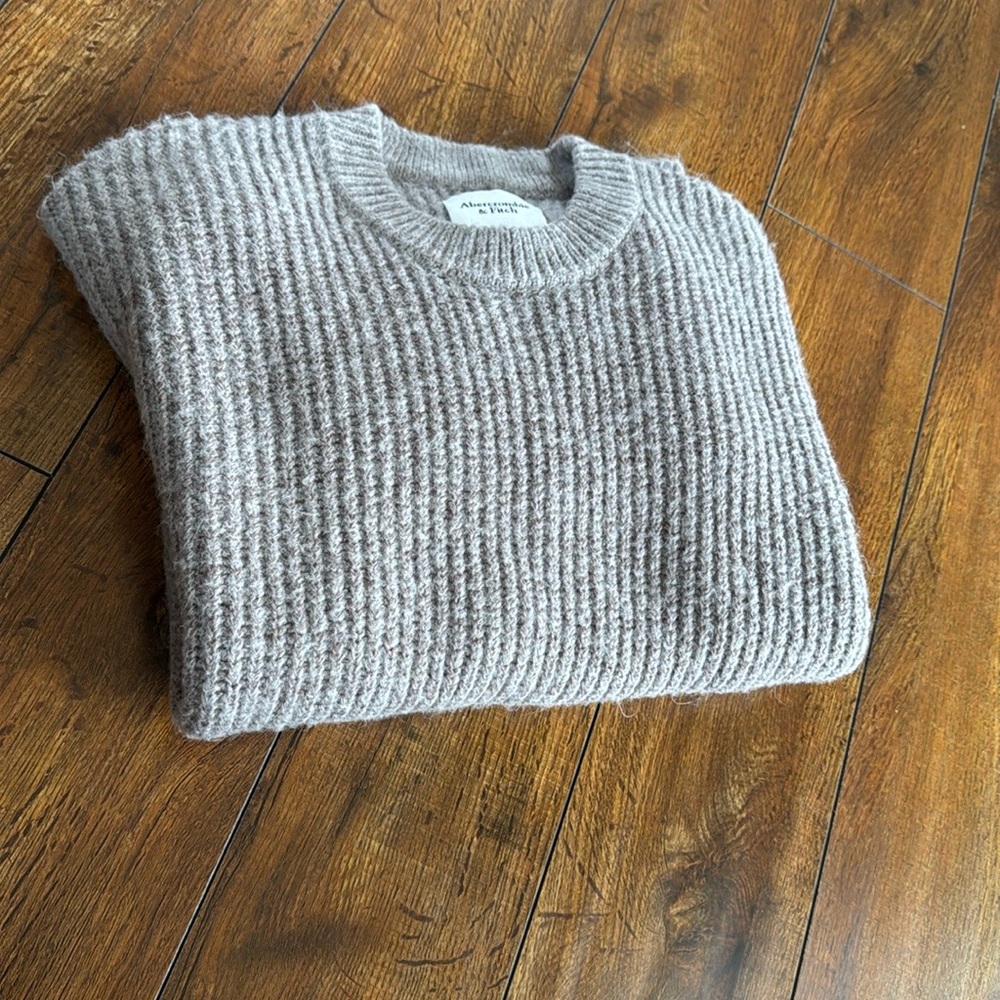 Abercrombie&Fetch Sweater